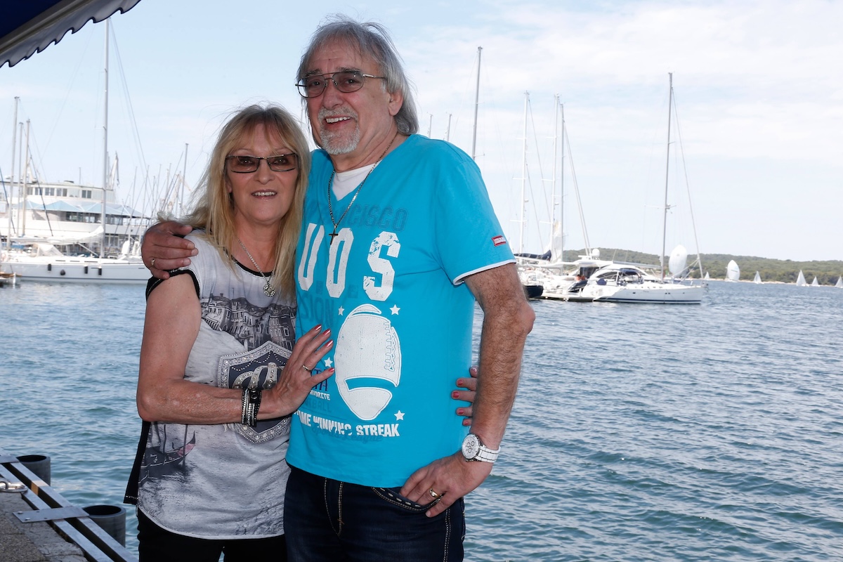 Die Amigos auf Stadttrip durch Pula Karl-Heinz und seine Doris / Urlaubsstimmung bei den Amigos. Zwischen Musikantenstadl und Promotour wird die frei Zeit genutzt um Pula (Kroatien) kennen zu lernen. / Foto: SchwabenPress the Amigos on City trip through Pula Karl Heinz and his Doris Holiday mood at the Amigos between Musikantenstadl and Promo Tour will the free Time used to Pula Croatia know to Learn Photo SchwabenQuellen press