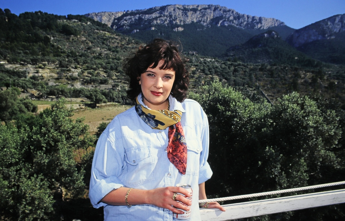 Andrea J¸rgens, deutsche Schlagers‰ngerin, fotografiert in einem Urlaub bei Valldemossa auf Mallorca, Spanien um 1995. Valldemossa, Mallorca Balearische Inseln Spanien Copyright: xUnitedxArchivesx/xAlexanderxStingl STI_8704000762 EDITORIAL USE ONLY