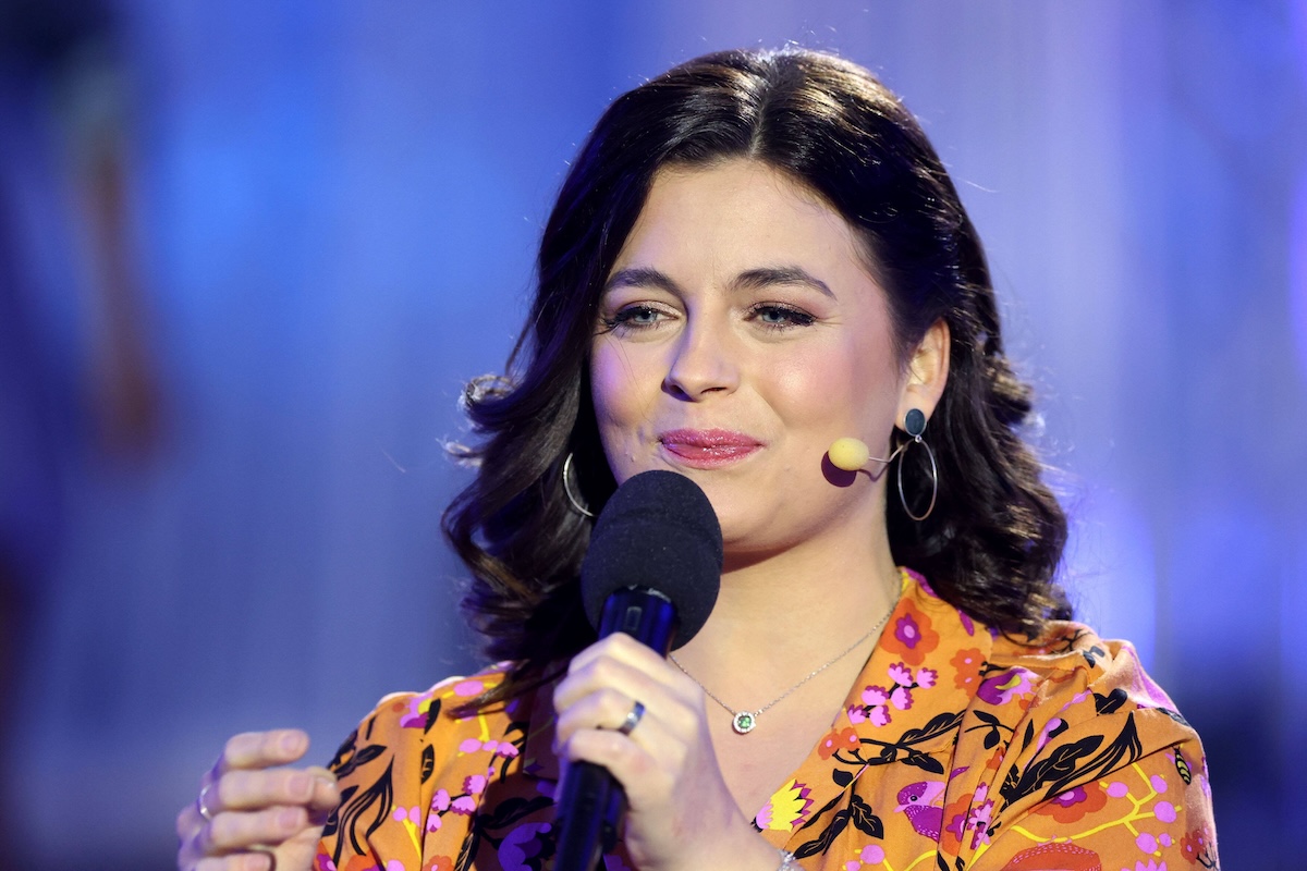 ORF / MDR - Die Gartenparty der Stars . Ronja Forcher w‰hrend der Generalprobe zur ORF / MDR Unterhaltungsshow Die Gartenparty der Stars am 28.04.2022 in den Kittenberger Erlebnisg‰rten in Langenlois. 20220429BOS0075 *** ORF MDR Die Gartenparty der Stars Ronja Forcher during the dress rehearsal for the ORF MDR entertainment show Die Gartenparty der Stars on 28 04 2022 at the Kittenberger Erlebnisg‰rten in Langenlois 20220429BOS0075