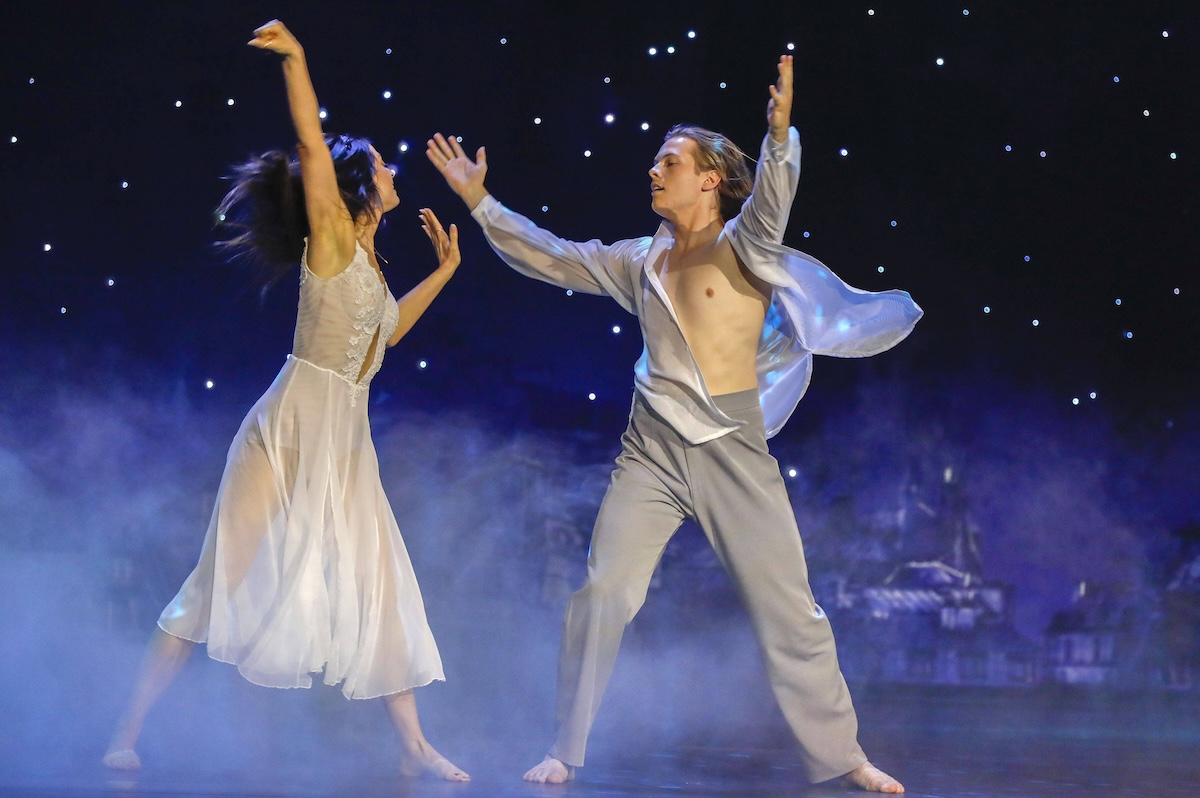 Gabriel Kelly mit Malika Dzumaev in der zehnten Live-Show der 17. Staffel der RTL-Tanzshow Let s Dance im Musical Dome. Kˆln, 10.05.2024 *** Gabriel Kelly with Malika Dzumaev in the tenth live show of the 17th season of the RTL dance show Let s Dance in the Musical Dome Cologne, 10 05 2024 Foto:xR.xSchmiegeltx/xFuturexImagex lets_dance1005_4641