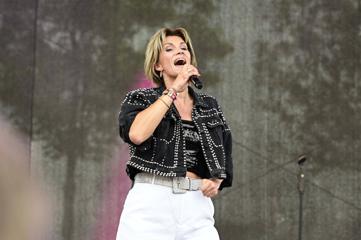 Anna Maria Zimmermann beim Radio Schlagerparadies Sommer Open Air 2024 im Messepark. Lˆbau, 23.06.2024 *** Anna Maria Zimmermann at the Radio Schlagerparadies Summer Open Air 2024 at Messepark Lˆbau, 23 06 2024 Foto:xM.xWehnertx/xFuturexImagex schlagerparadies_4650